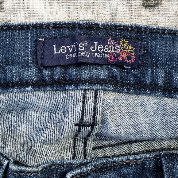 Levi's Skinny Jeans - Picture 3 of 4